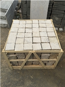 Rusty Gold Yellow Granite G682 Setts/Cubes Rusty Gold Yellow Granite G682 Setts/Cubes