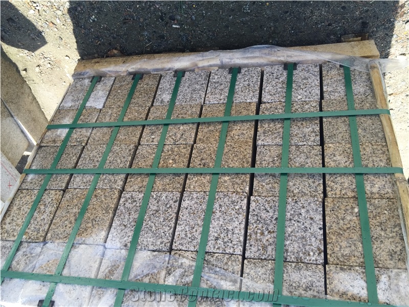 Rusty Gold Yellow Granite G682 Setts/Cubes