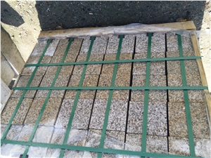 Rusty Gold Yellow Granite G682 Setts/Cubes