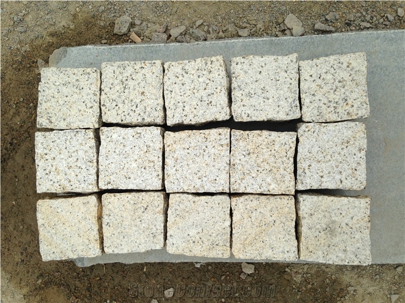 Rusty Gold Yellow Granite G682 Setts/Cubes