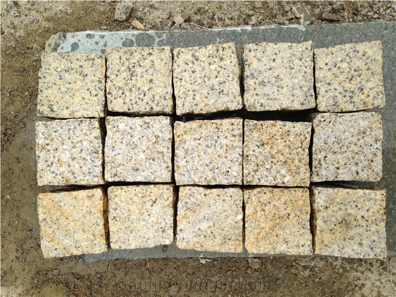 Rusty Gold Yellow Granite G682 Setts/Cubes