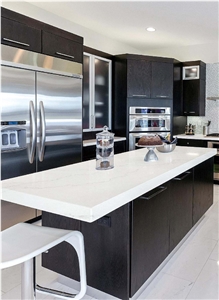 Modern Island White Quartz Kitchen Countertop