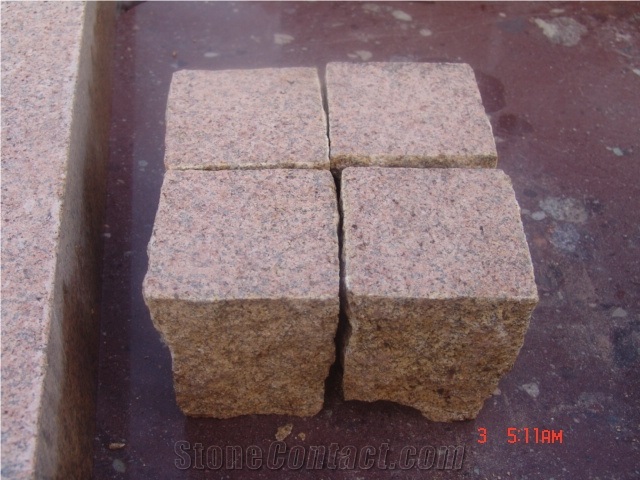 Rust Yellow Granite Cobbles Pavers
