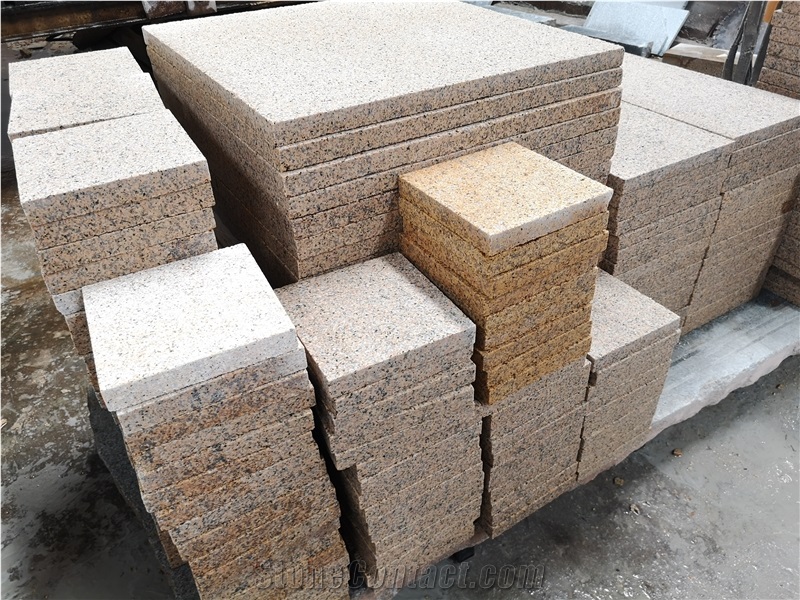 Rust Yellow Granite Cobbles Pavers