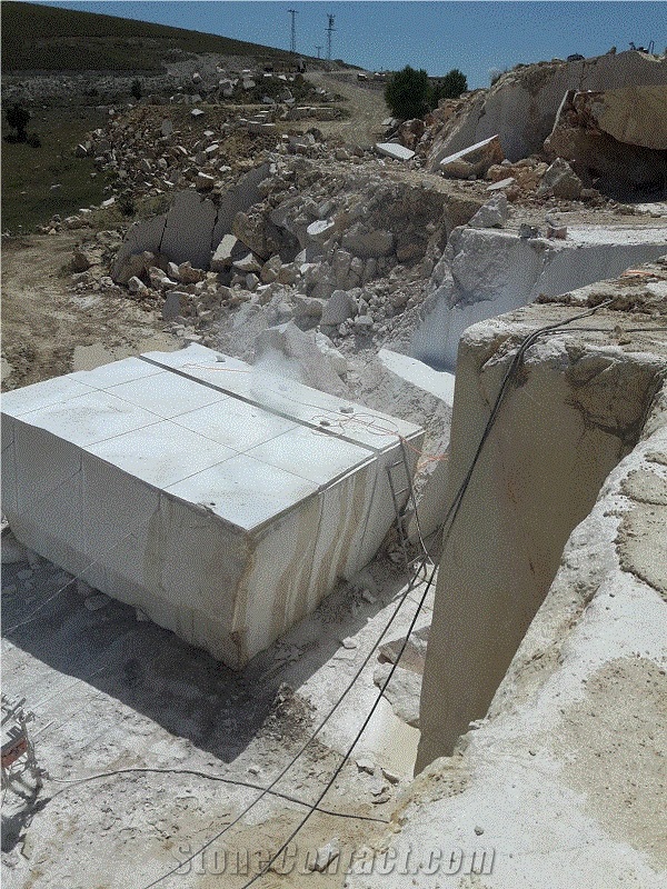 Sivrihisar Beige Marble Blocks