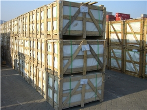 Bookmatched White Calacatta Quartz Slabs & Tiles