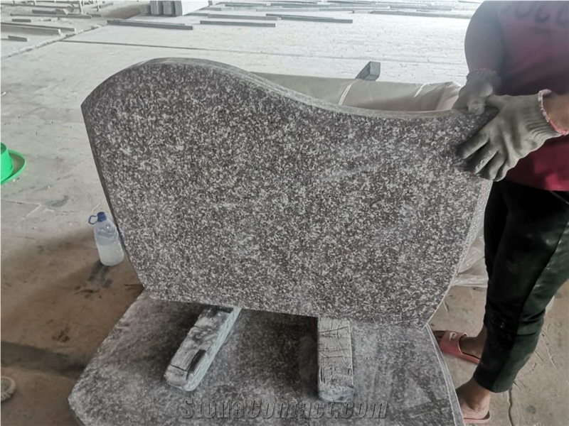 China Brown Granite G664 Engraved Poland Headstone