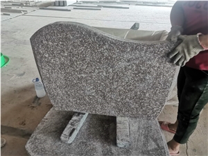 China Brown Granite G664 Engraved Poland Headstone