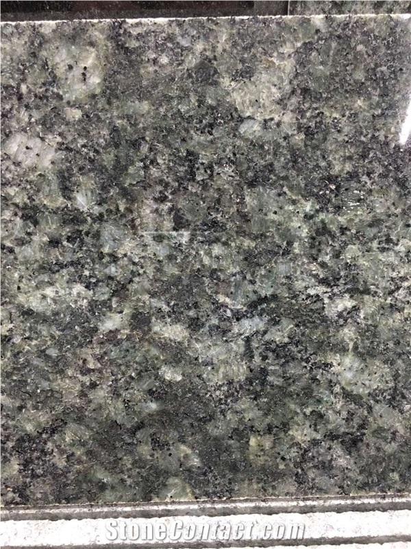Verde Fountain Granite Slabs & Tiles for Flooring
