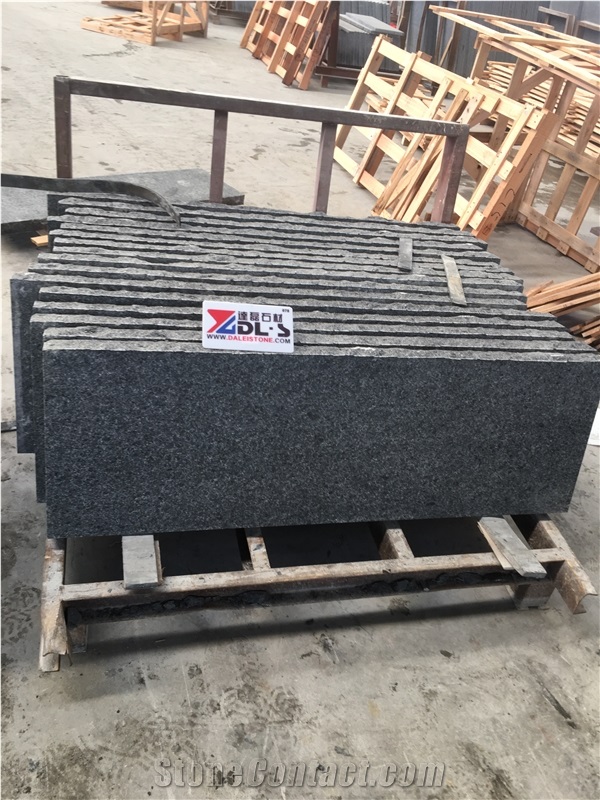 G684 Black Granite Rockcut Natural Split Step Stair
