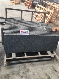 G684 Black Granite Rockcut Natural Split Step Stair