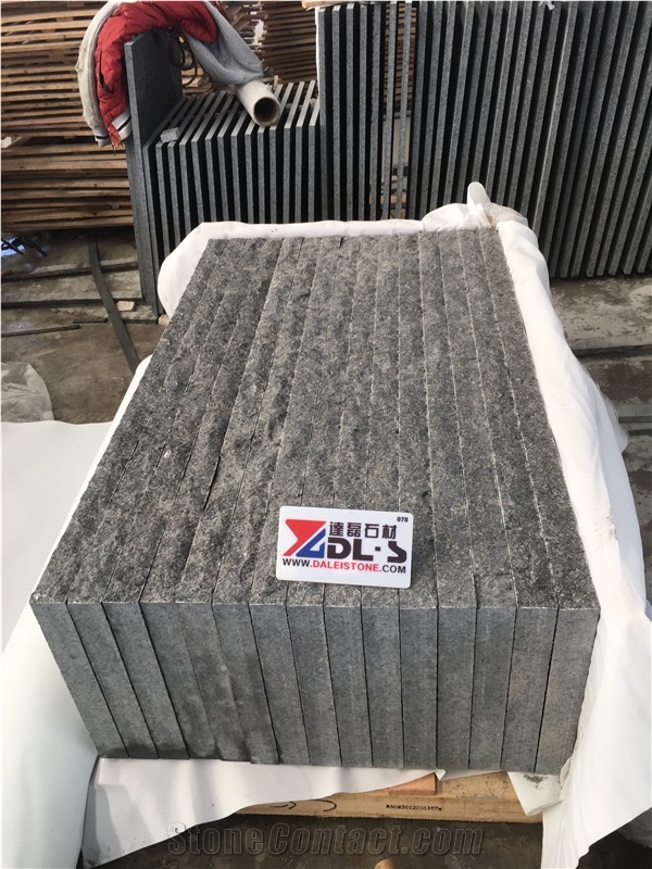 G684 Black Granite Rockcut Natural Split Step Stair