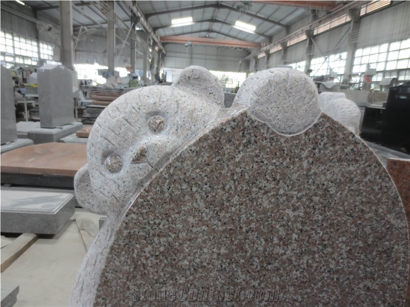 Engraved Bear Headstones Tombstone Monument