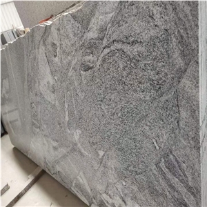 China New Viscont White Granite Tiles and Slabs