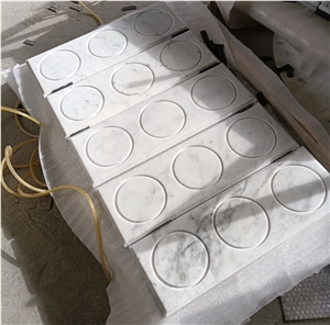 Decorative Candle Plate in Arabescato White Marble