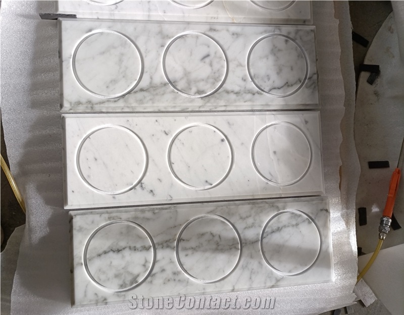 Decorative Candle Plate in Arabescato White Marble