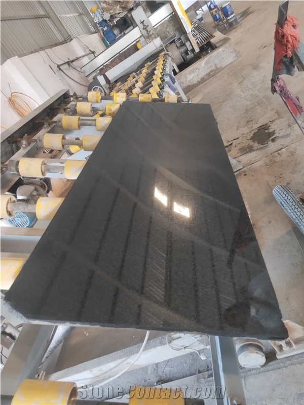 India Black Granite Slabs