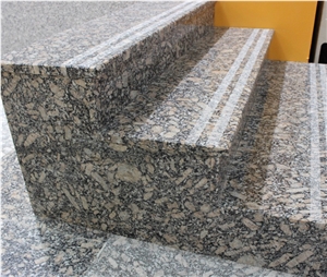 Chinese New Royal Leopard Granite Stair & Polished