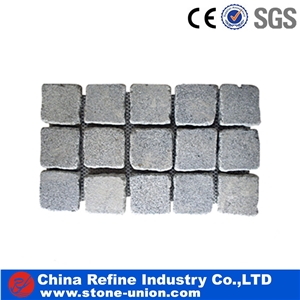 Yellow Rusty Granite Paving On Mesh, Paving Stone