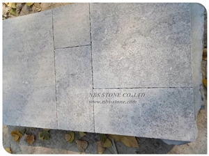China Blue Limestone Flamed Flooring Paving Tiles