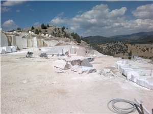 Vanilla Mocha Marble Blocks, Turkey Beige Marble