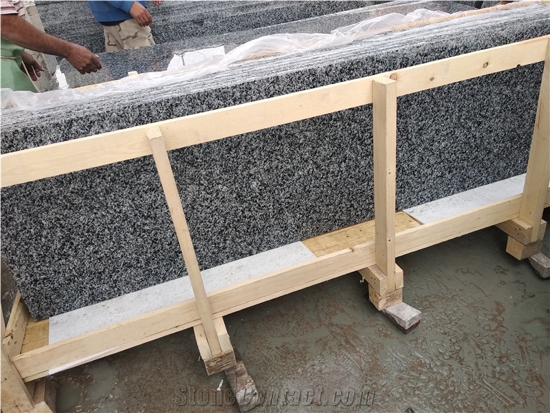 New Halayeb Granite Kitchen Countertops