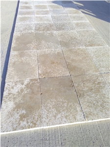 Classic Medium Tumbled Travertine Tiles