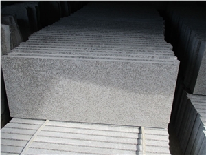 Flamed 3cm / 2cm G684 Granite Cubes