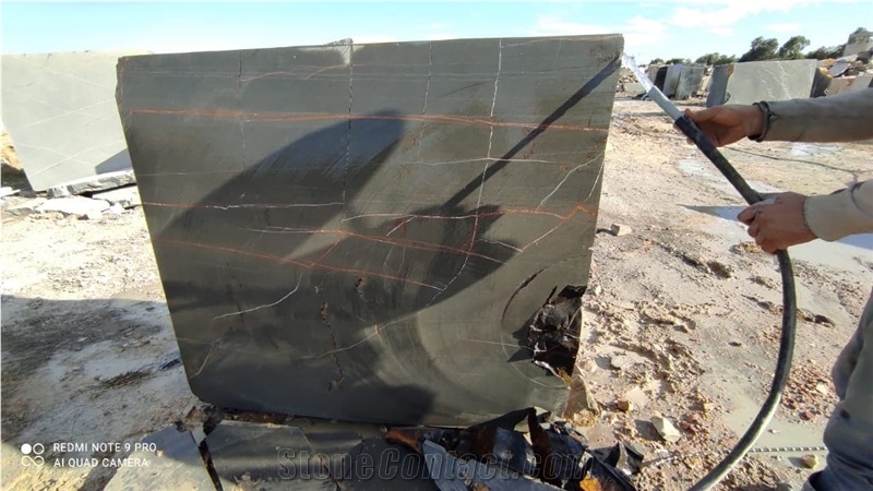 Black Aziza-Sahara Noir-Noir Aziza Marble Blocks