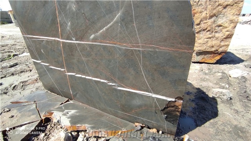 Black Aziza / Sahara Noir / Noir Aziza Marble Blocks