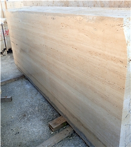 Roman Classico Travertine Slabs - Vein-Cut