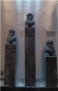 Antique Column Capitals Hotel Decorated Pilasters