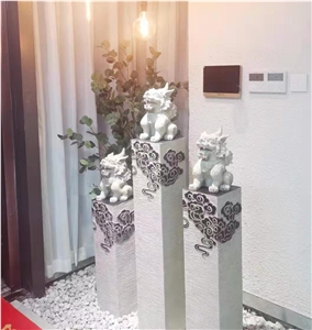 Antique Column Capitals Hotel Decorated Pilasters