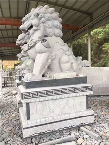 G654 Black Granite Lion Sculpture Temple Garden