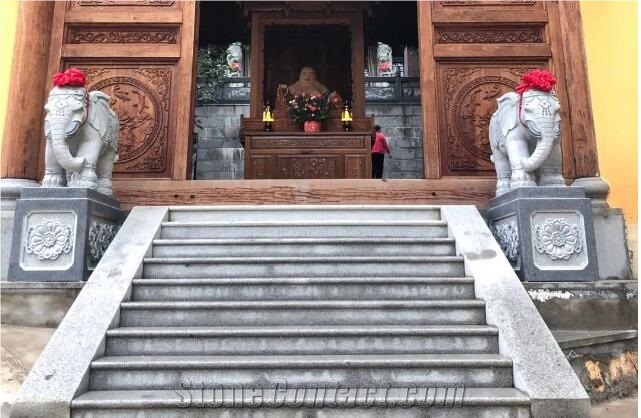 G654 Black Granite Temple Garden Animal Statues