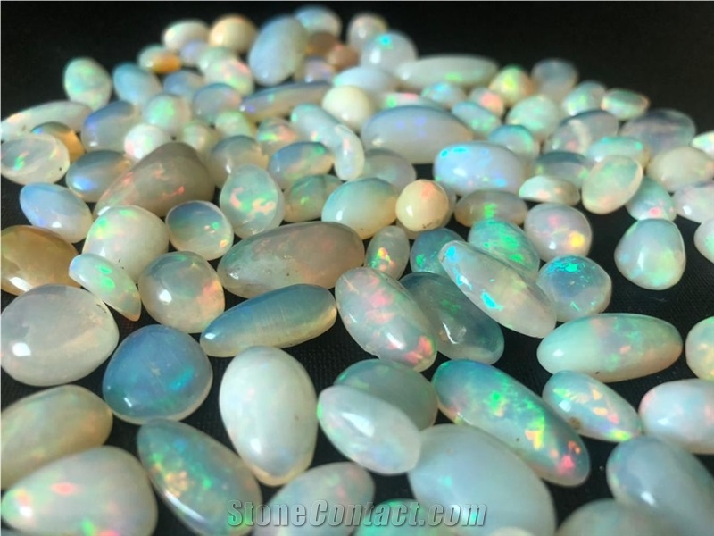 Gemsotnes, Natural Mineral, Opal