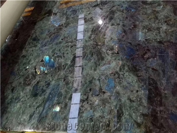 Blue Emerald Granite for Luxury Countertops Walling Backgrounds