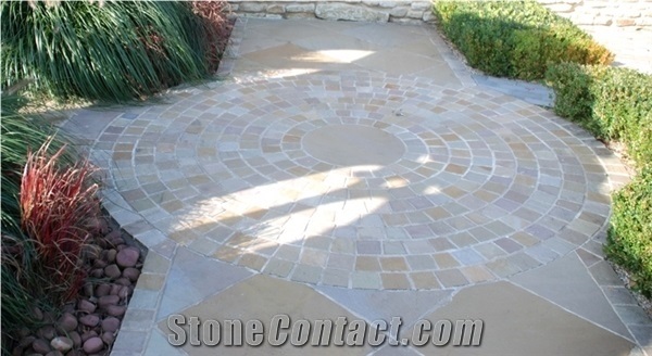 Raj Green Split Sandstone Cobblestone