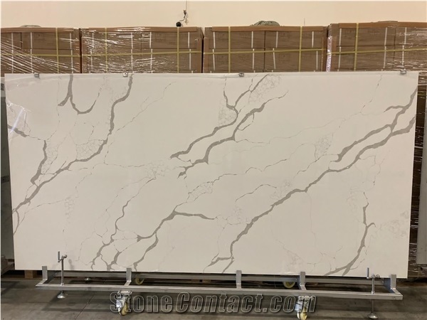 High Quality Engineered Calacatta Laza Quartz Slab