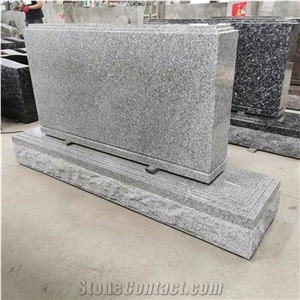 American Tradtional Monument Grey Granite China Factory