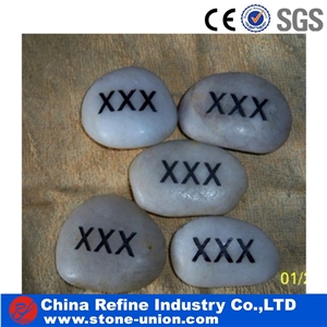 Beige Pebbles Polished Aggregates, River Pebbles