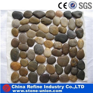 China Multi Color Polished Pebble Stone on Mesh