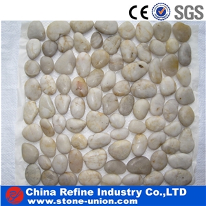 China Multi Color Polished Pebble Stone on Mesh