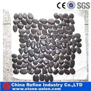 China Multi Color Polished Pebble Stone on Mesh