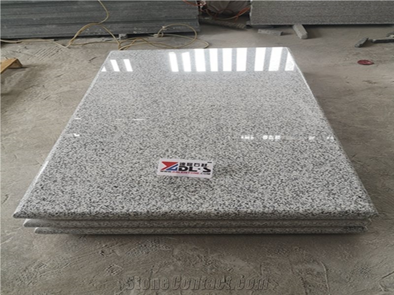 New G439 White Grey Granite Western Style Monument