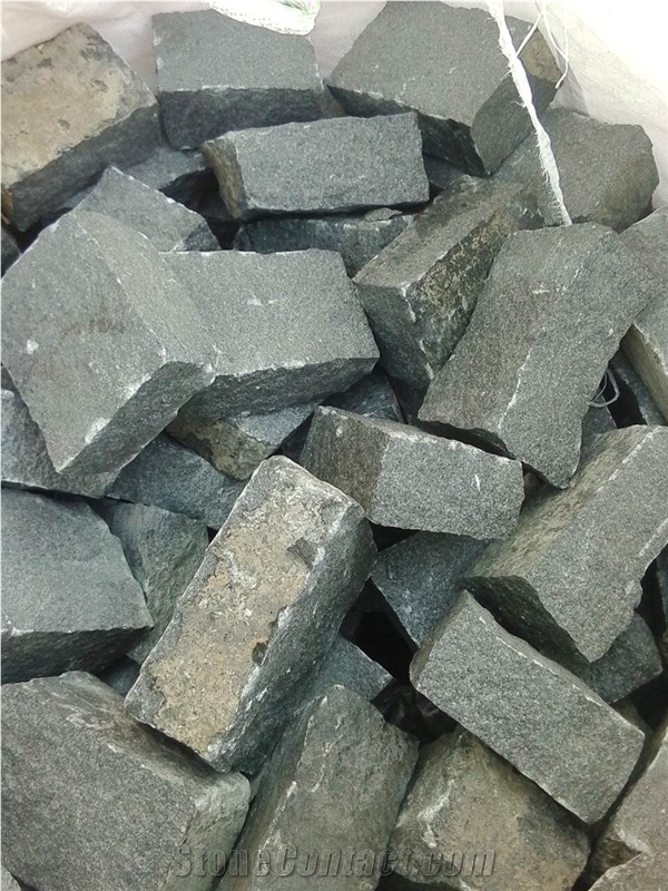 Antik Nero Gabbro Cobble Stone