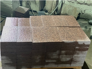 Red Granite Landscaping Stones, Pavers, Cobblestone Flammed Topside