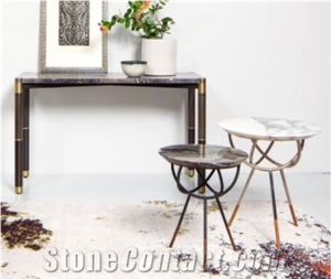 Round Table 3 Legs with Table Top Inner or Outdoor Decor Round Table 3 Legs with Table Top Inner or Outdoor Decor