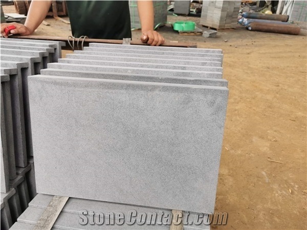 China Bluestone Grit Sawn Honed Pool Paver Tiles Coping