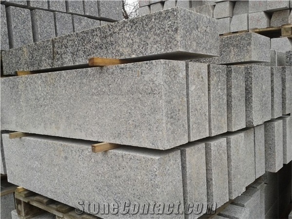 Strzegom Granite Kerbstone, Kurbs